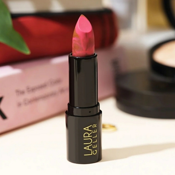 🦋 Laura Geller Italian Marble Lipstick (in Strawberry Toffee!) - Picture 4 of 12